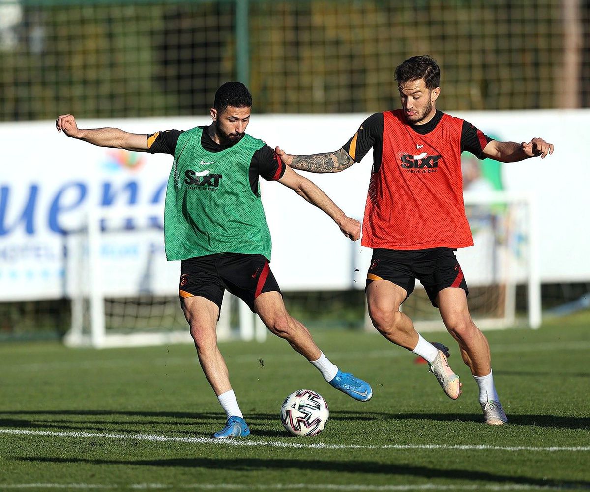 Galatasaray, Antalya\'da çalıştı