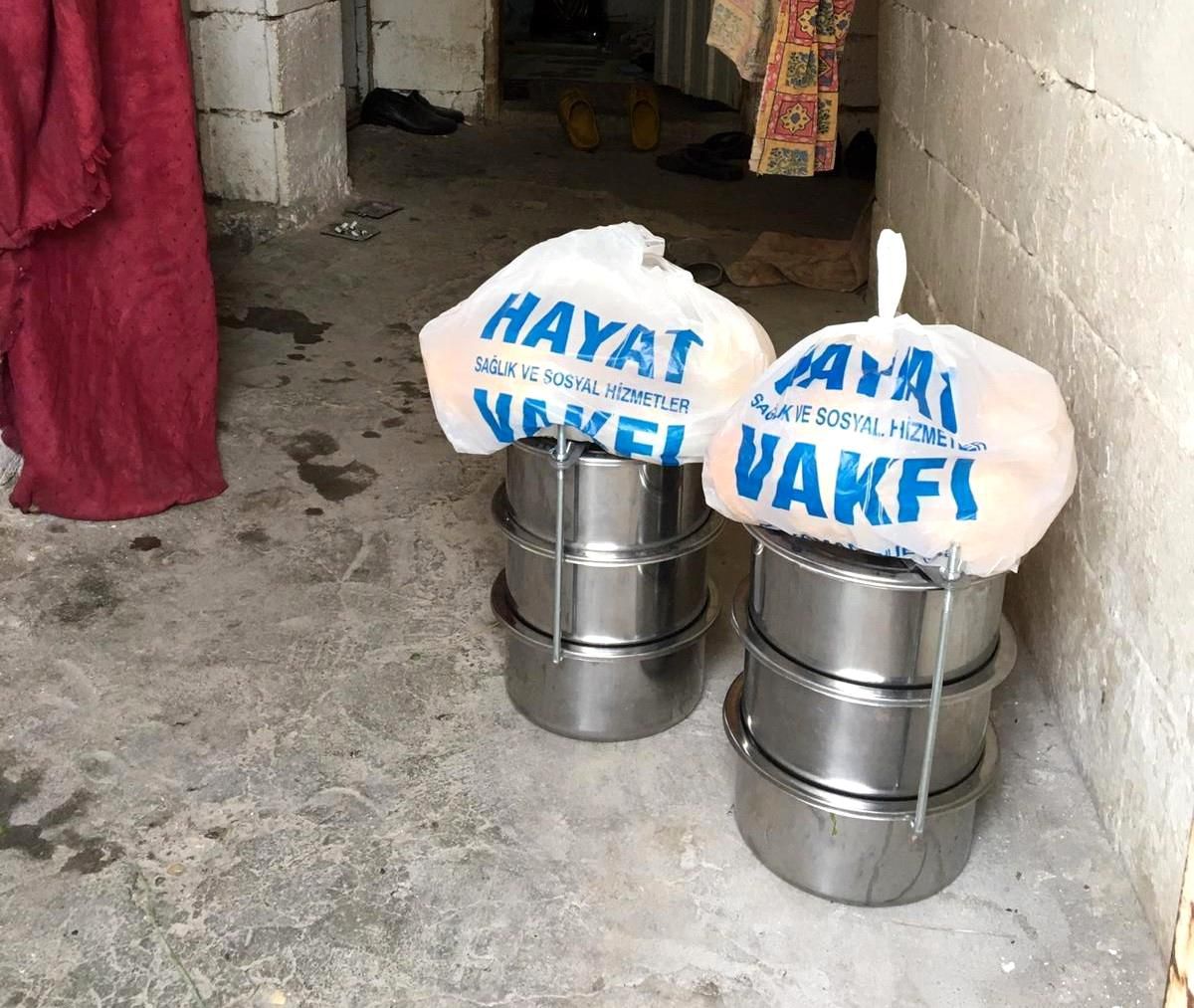 Hayat Vakfın\'dan Ramazan\'da da sıcak yemek