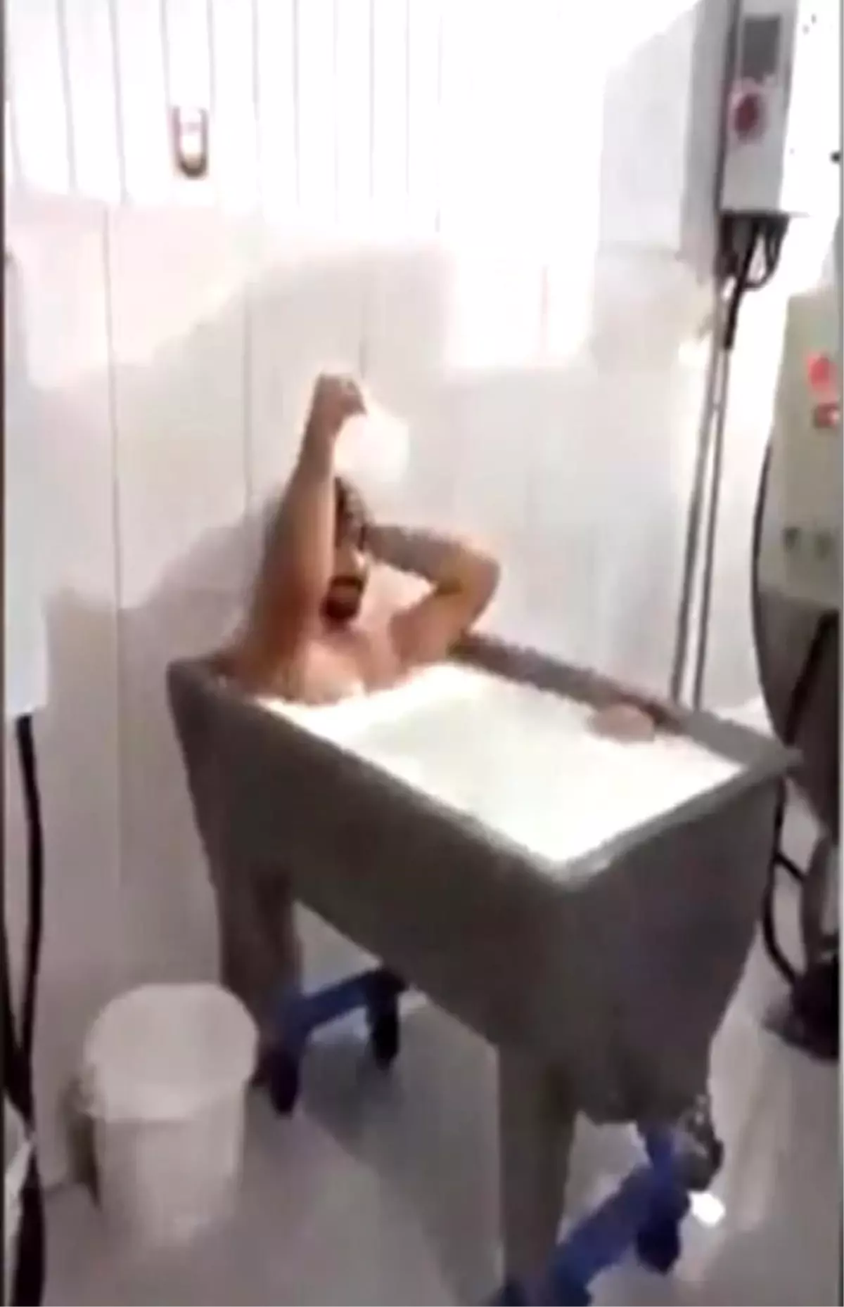 Konya\'daki süt banyosu duruşmasına başlandı