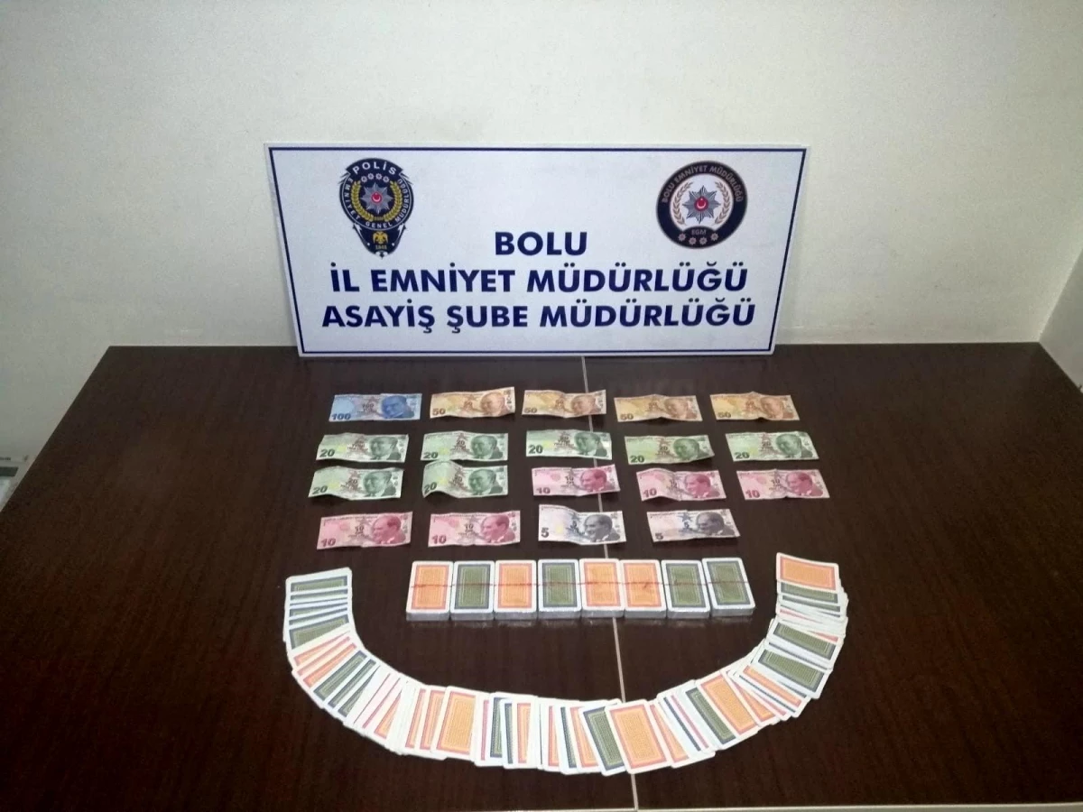 Kumarhaneye çevrilen evde suçüstü yakalananlara 10 bin lira ceza