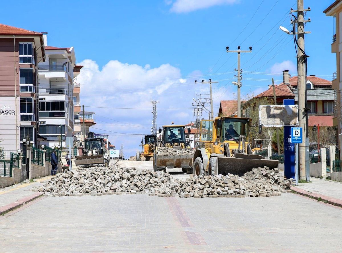 Kütahya Belediyesi asfalt sezonunu başlattı