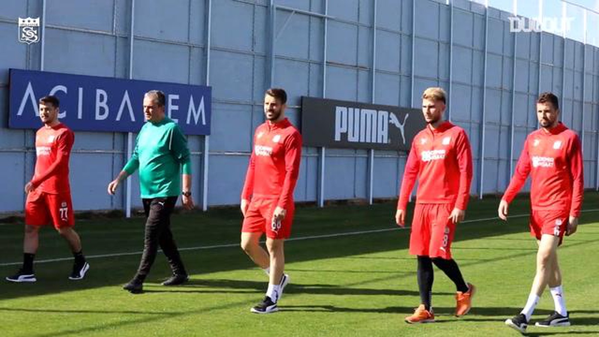 Sivasspor\'da Denizlispor Mesaisi Başladı