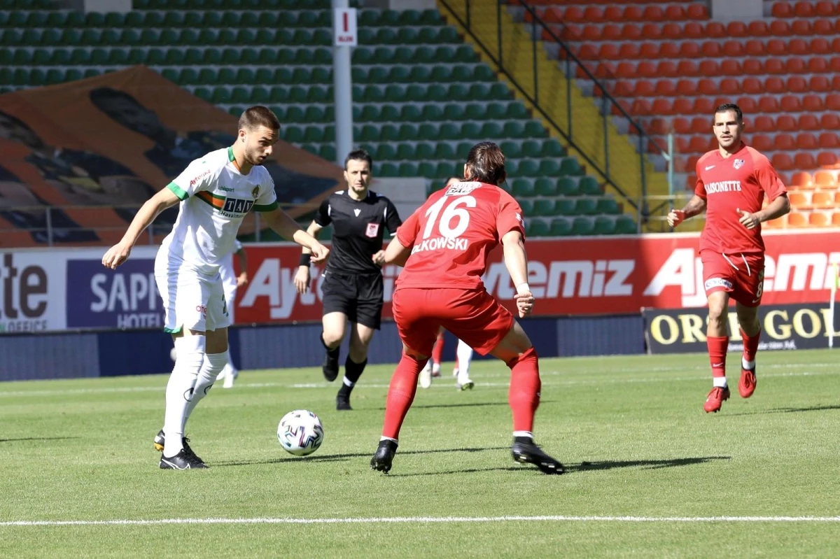 Süper Lig: Aytemiz Alanyaspor: 2 - Gaziantep FK: 2 (İlk yarı)