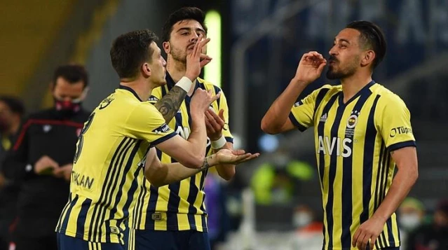 Torino'nun gözlemcileri, Fenerbahçe'nin Kasımpaşa ile oynayacağı karşılaşmayı izlemeye gelecek