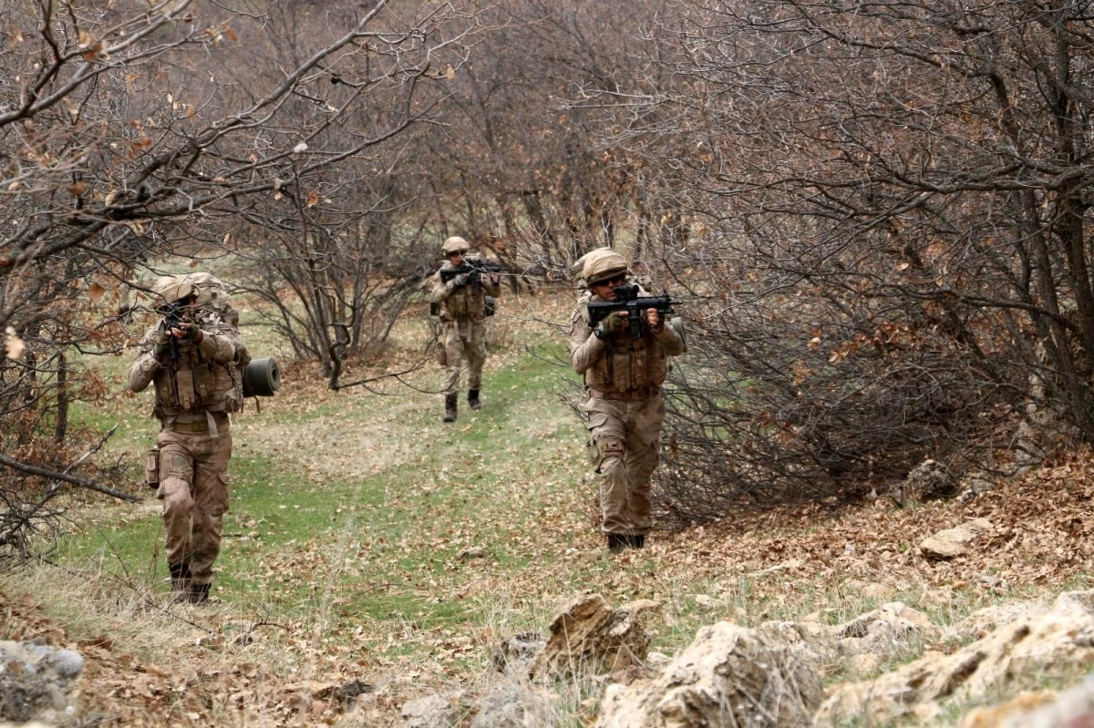 Son dakika haberi! Tunceli\'deki Eren-7 operasyonu: 17 sığınak imha edildi