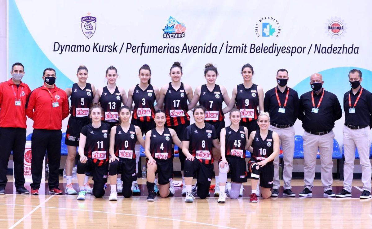 Turgutlu Belediyespor İstanbul\'dan lider olarak döndü