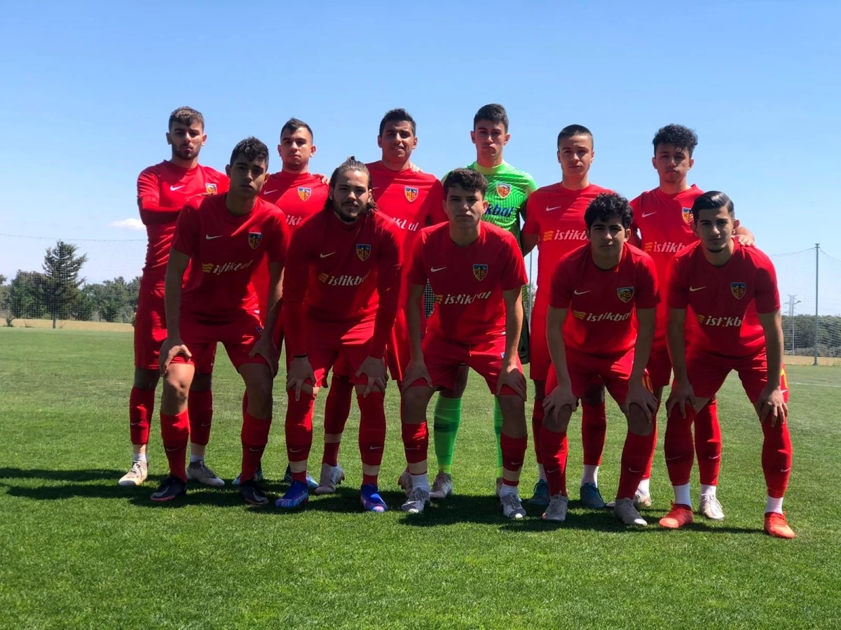 U19 Süper Ligi: Gençlerbirliği: 3Hes Kablo Kayserispor: 1