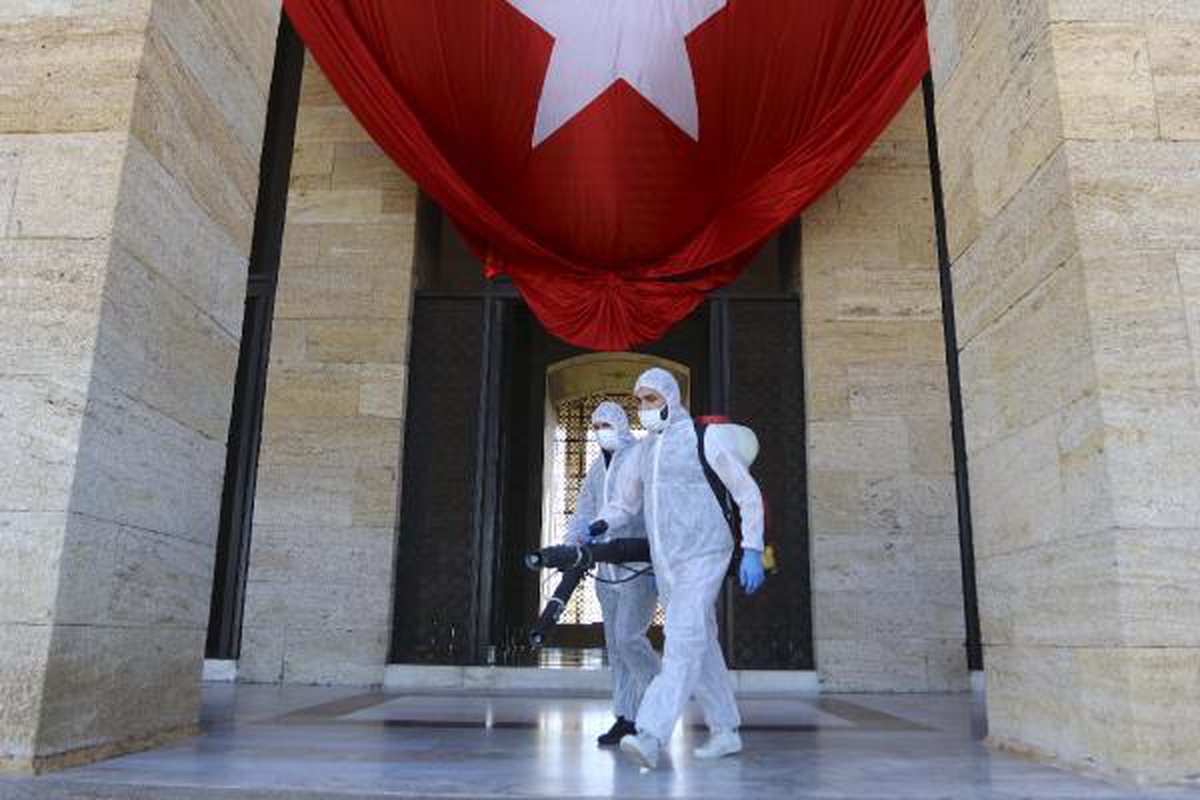 Bakan Selçuk, Anıtkabir\'i ziyaret etti
