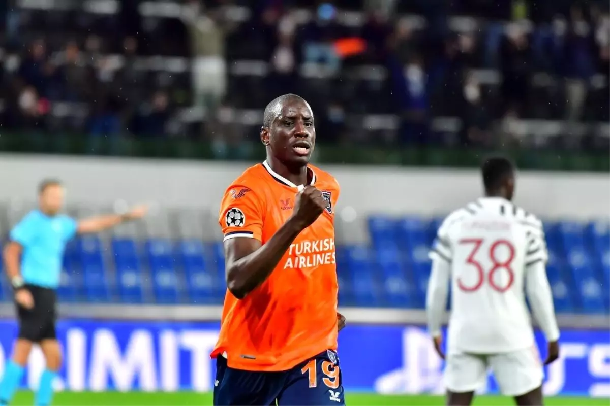 Başakşehir\'de Demba Ba ile yollar ayrıldı