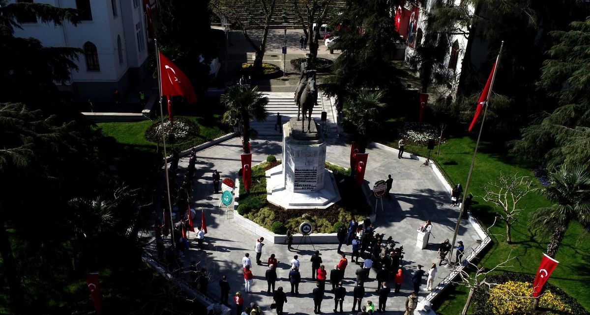 Bursa\'da sade 23 Nisan kutlaması