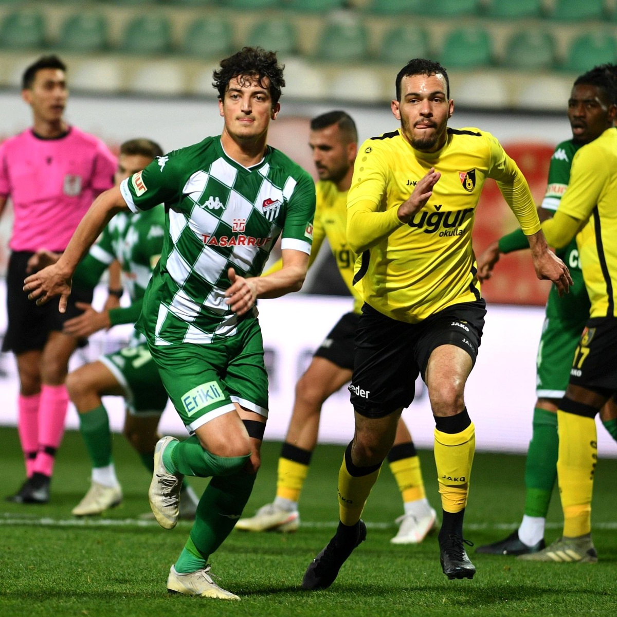 Bursaspor 8 maçtır İstanbulspor\'a yenilmiyor