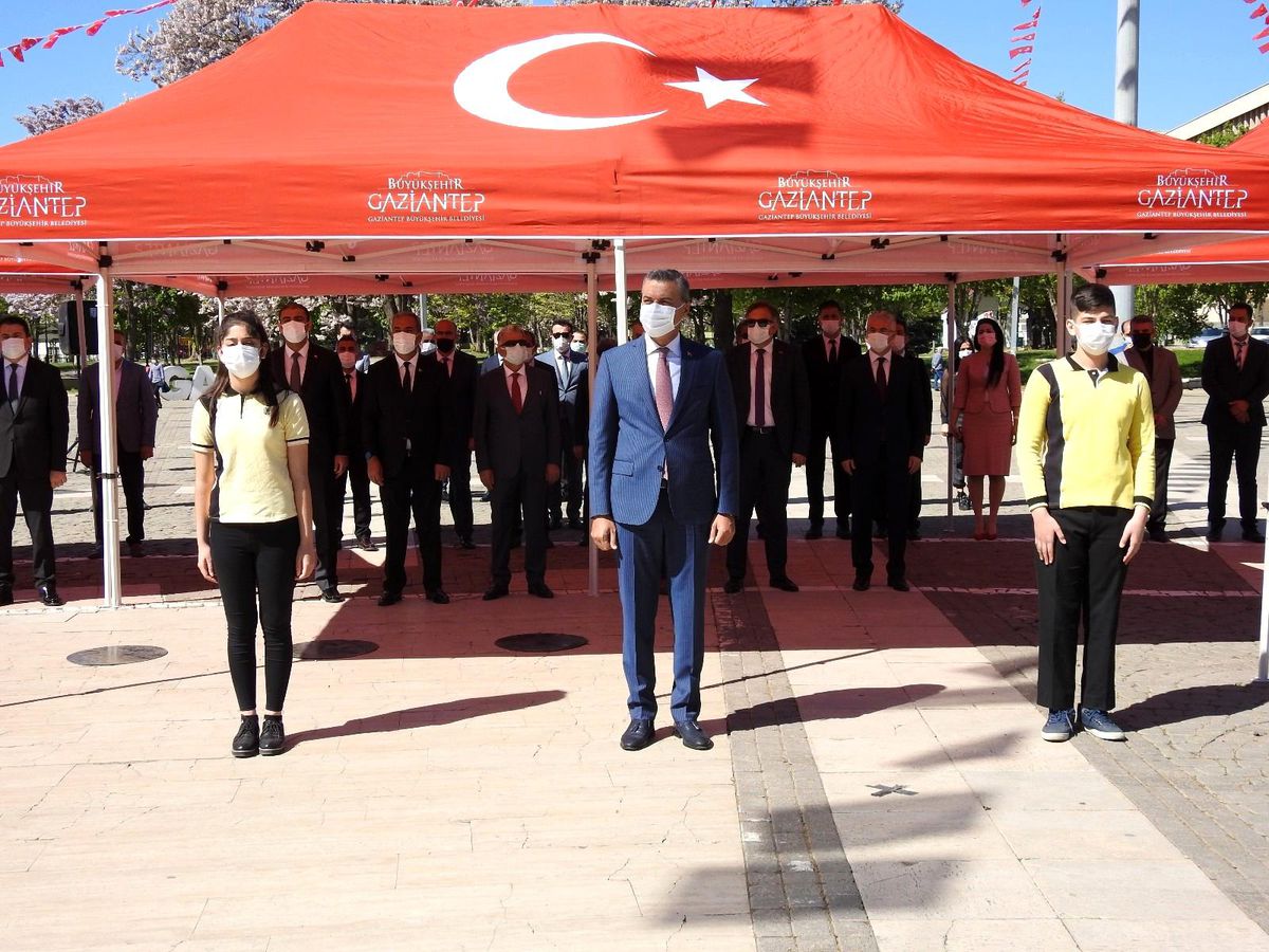 Gaziantep\'te 23 Nisan kutlaması