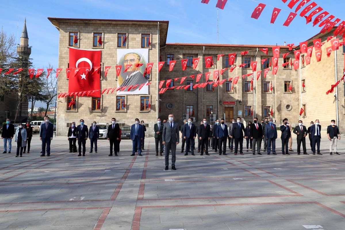 Son dakika haberleri... Isparta\'da 23 Nisan Ulusal Egemenlik ve Çocuk Bayramı kutlandı