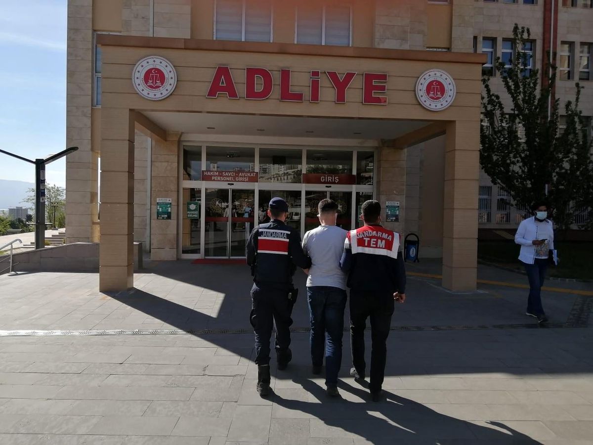 Kahramanmaraş\'ta FETÖ operasyonunda 2 tutuklama