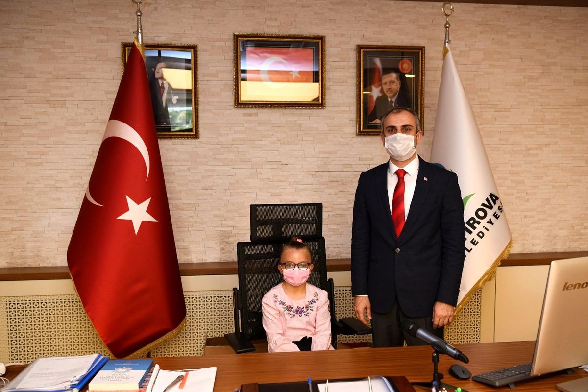 Koltuğa oturunca projenin hızlandırılmasını emretti