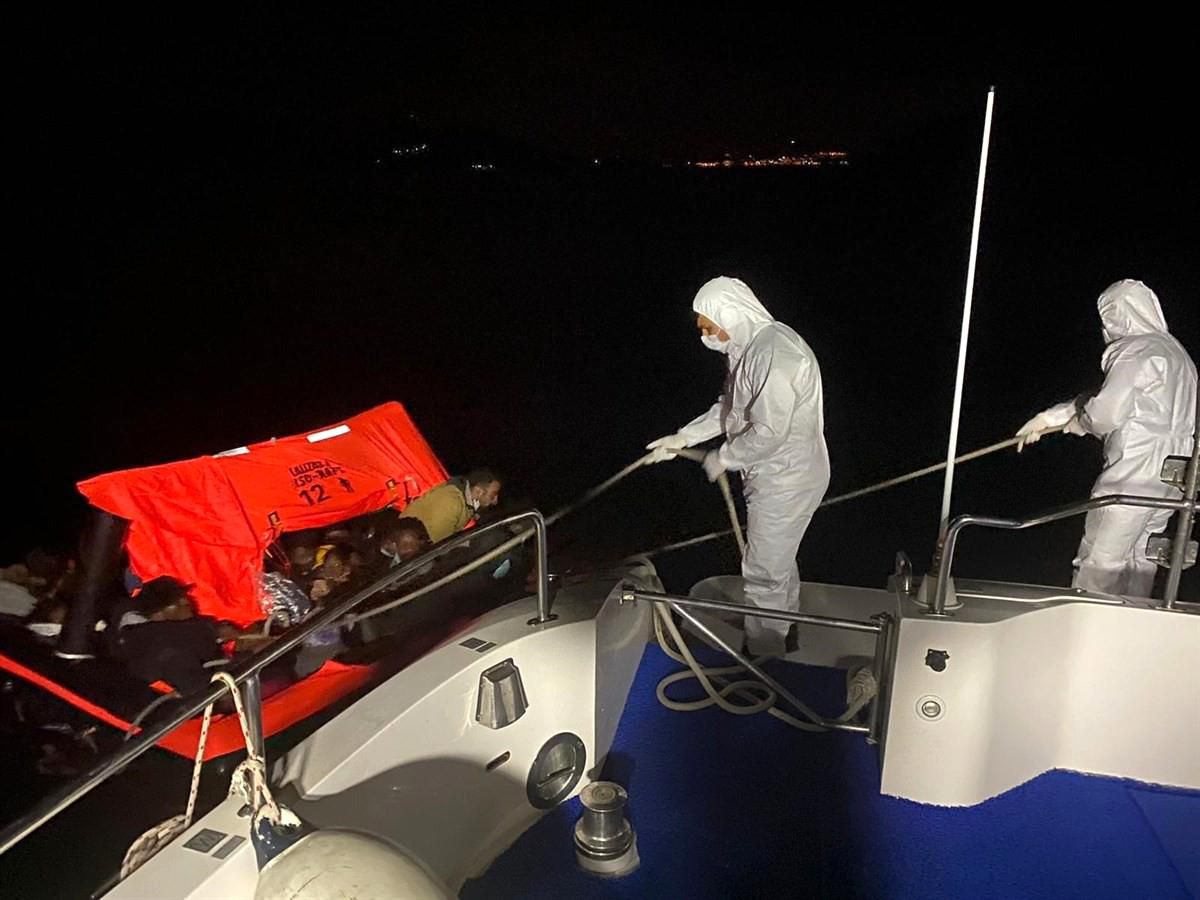 Kuşadası\'nda mülteci operasyonu