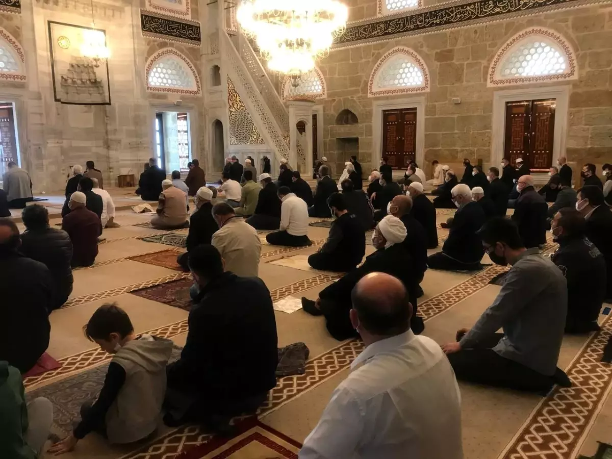 Mimar Sinan\'ın 441 yıllık eseri, cuma namazıyla yeniden ibadete açıldı