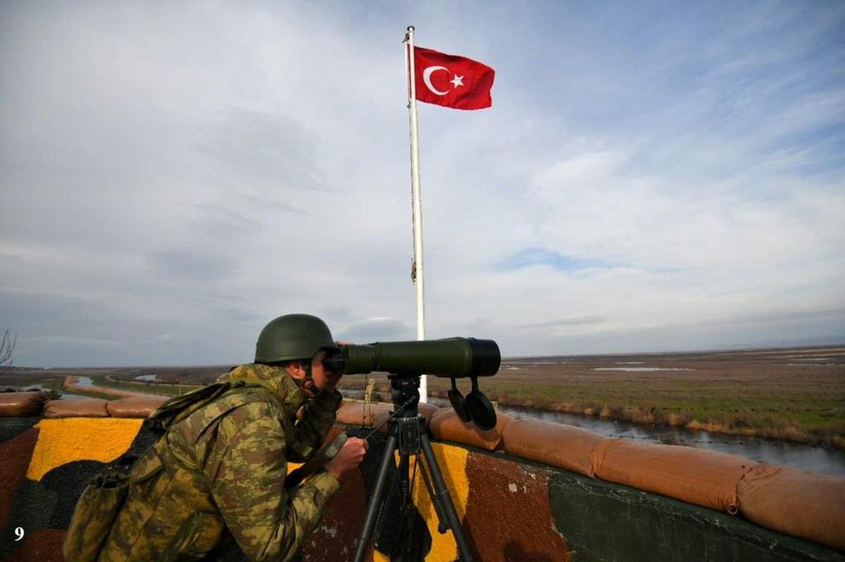 MSB: "İpsala\'dan yasa dışı olarak Yunanistan\'a geçmeyen çalışan 8\'i FETÖ mensubu 9 kişi yakalandı"