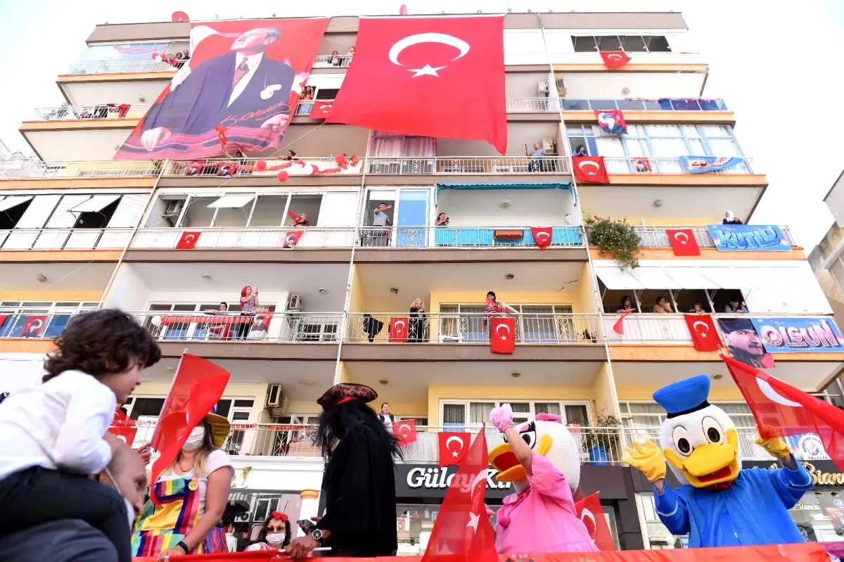 Muratpaşa\'dan muhteşem 23 Nisan kutlaması