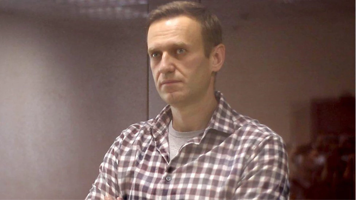 Navalni\'nin doktorlarından \'açlık grevini hemen bırakmazsa ölebilir\' uyarısı