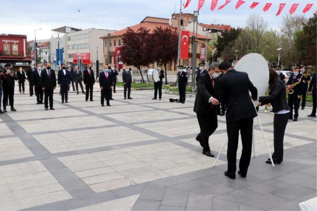 Son dakika haberi! GÜMÜŞHANE - 23 Nisan Ulusal Egemenlik ve Çocuk Bayramı törenlerle kutlandı