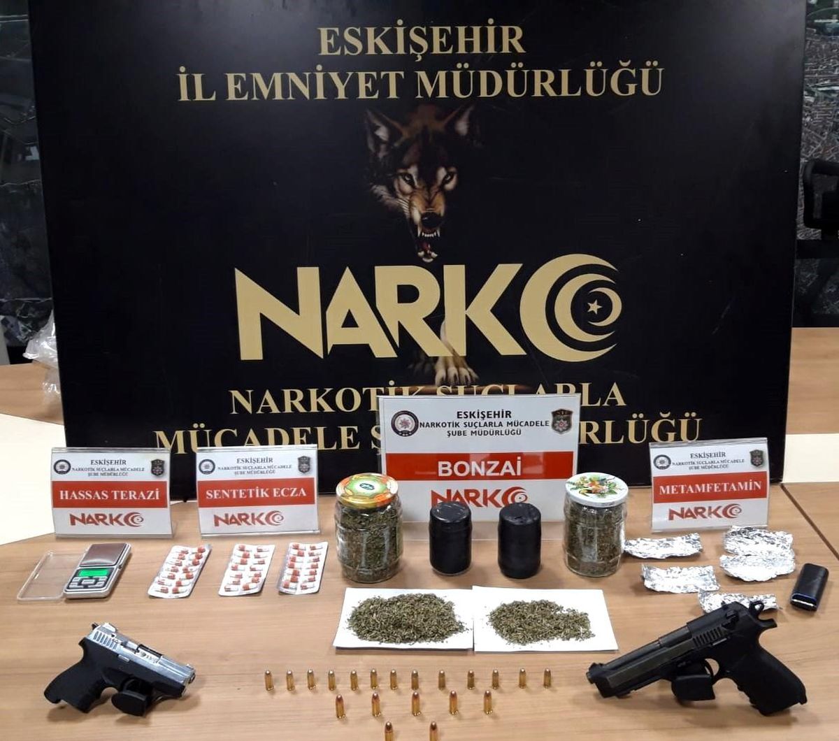 Son dakika: Uyuşturucu operasyonunda yakalanan 7 kişiden 1\'i tutuklandı