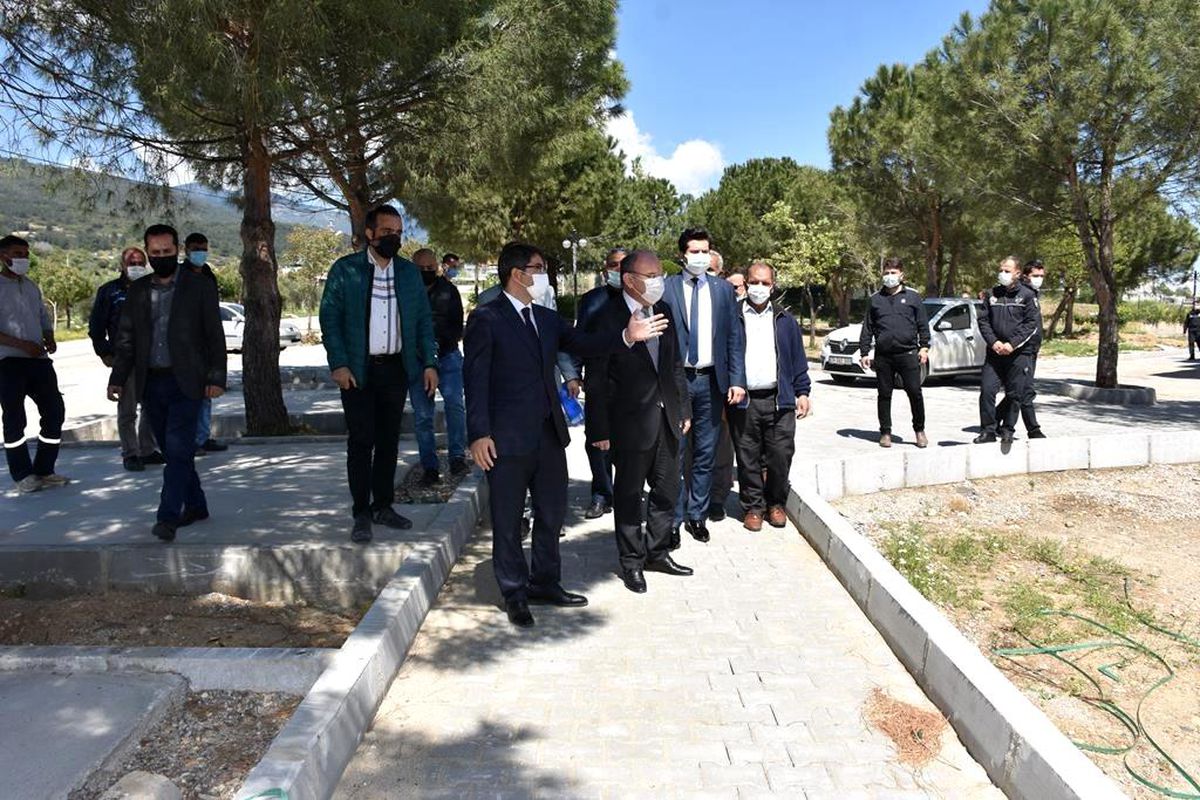 Vali Karadeniz Şehzadeler\'in Sancaklıiğdecik projesini çok beğendi