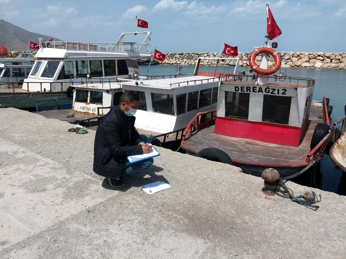 Son dakika haber | Van Gölü\'ndeki balıkçı tekneleri denetlendi