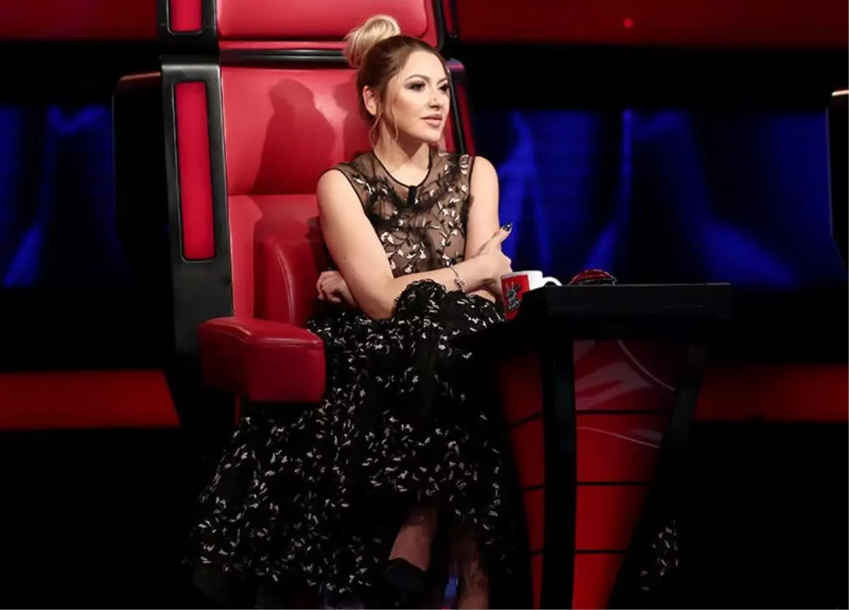 Yasak aşk iddialarıyla başı dertte olan Hadise, O Ses\'teki jüri koltuğundan ayrıldı