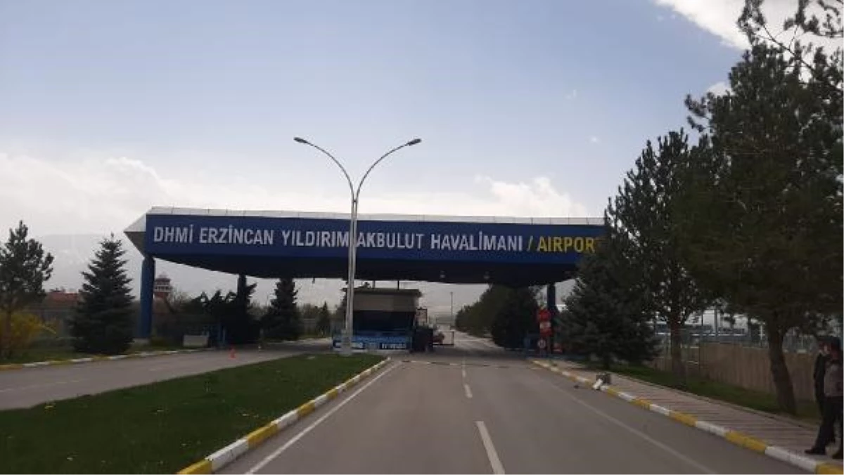 Yıldırım Akbulut\'un adı, memleketi Erzincan\'da havalimanına verildi
