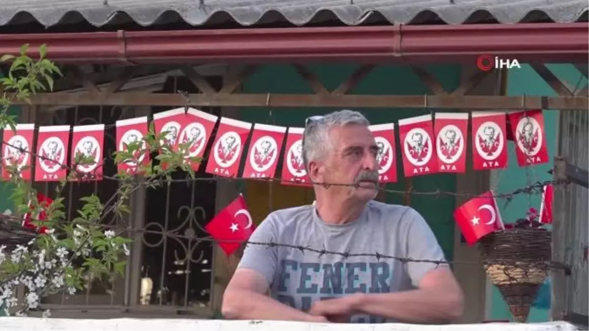 Adnan öğretmen, öğrencilerini bekliyor: "Sanki sınıfmış gibi evimin bahçesini süsledim"