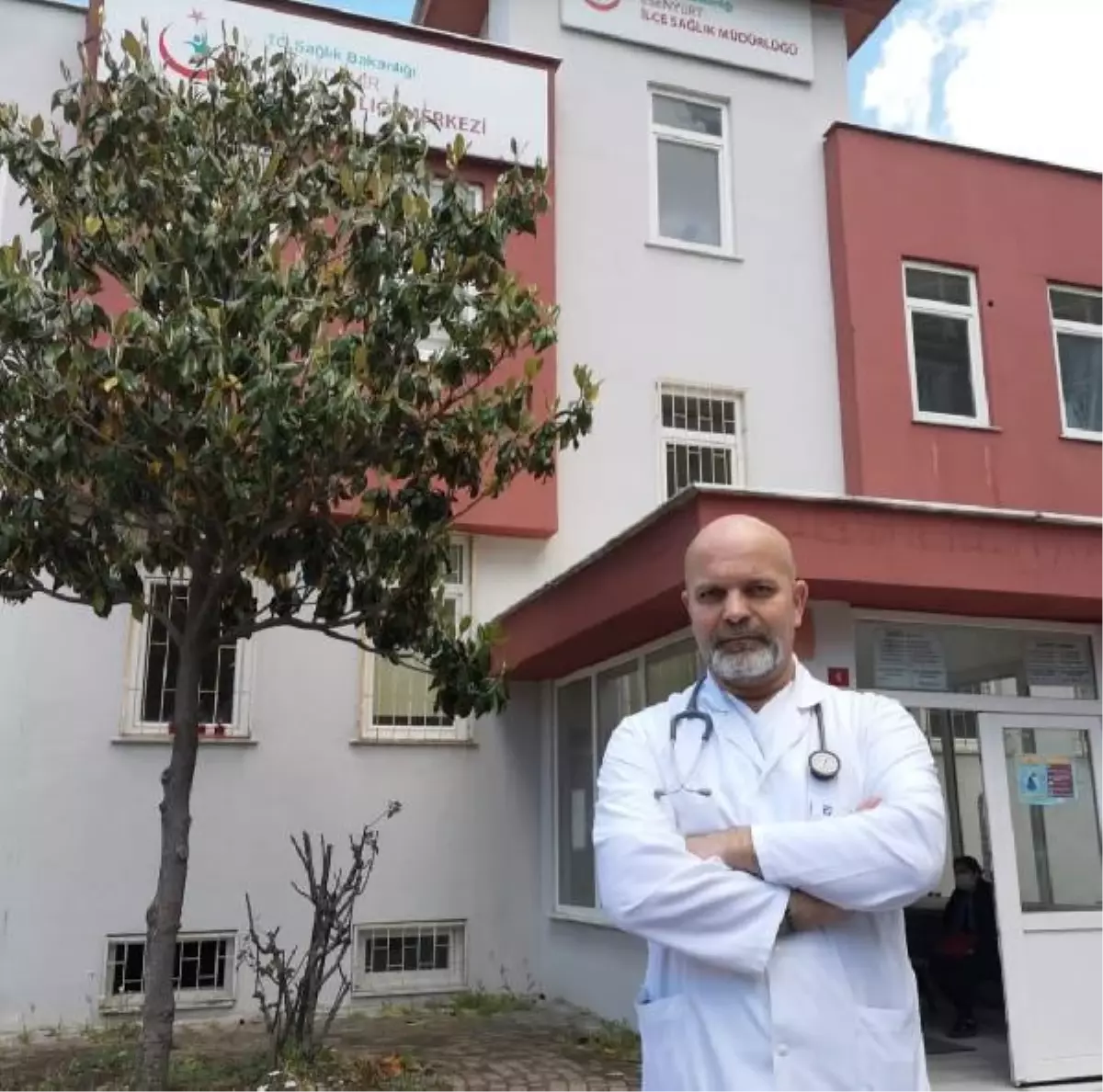 AHESEN Başkanı Özer: Aile hekimlerine gelen Kovid raporu uzatma talepleri işleyişi çıkmaza sokuyor