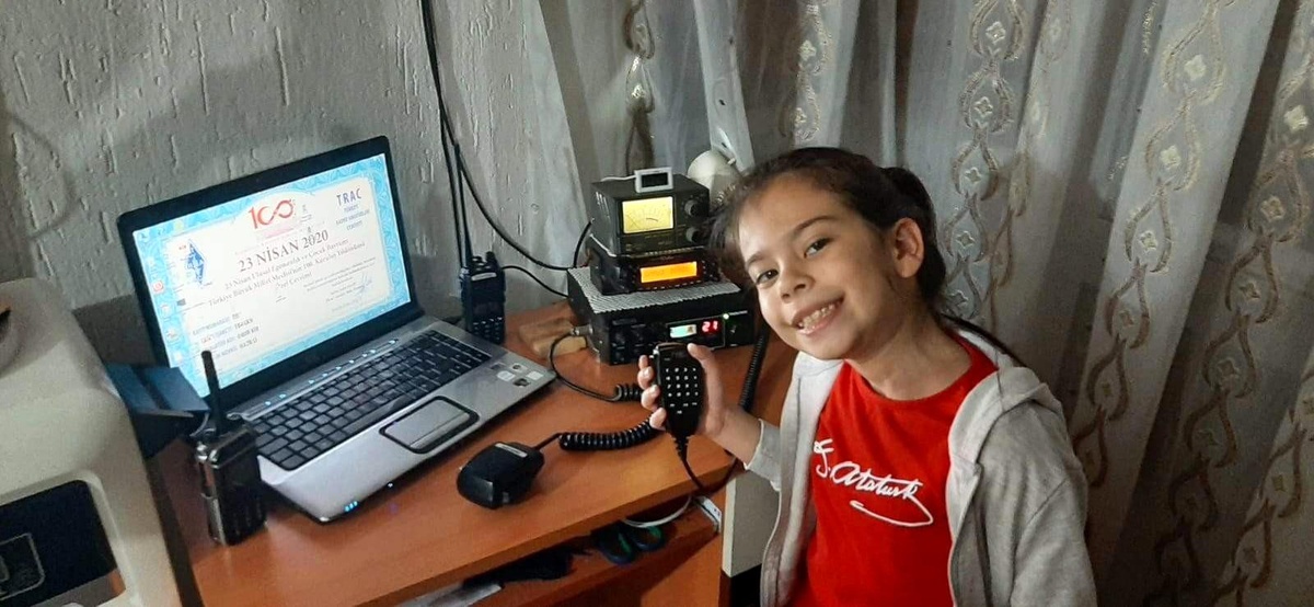 Amatör telsizciler 23 Nisan\'ı frekanslarda kutladı