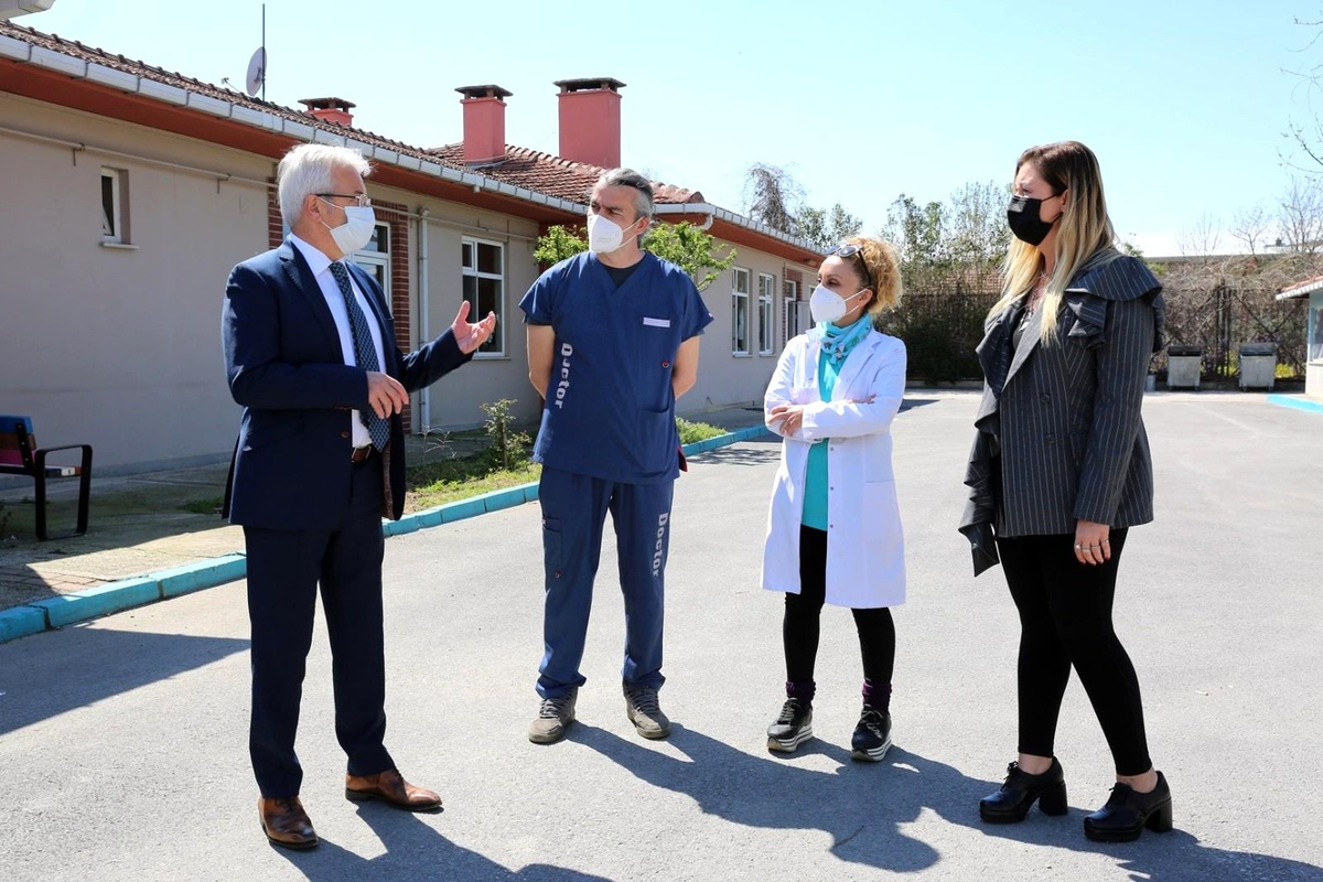 Başkan Erdem veteriner hekimlerin gününü kutladı