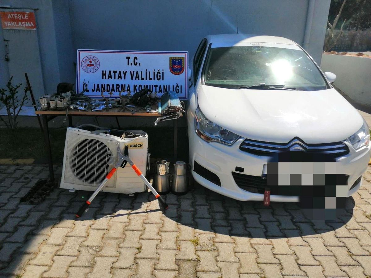Belen\'de hırsızlık şüphelilerine jandarmadan suçüstü