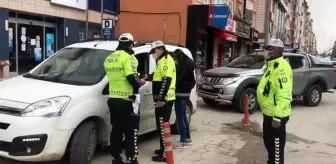 Bozüyük'te kısıtlama denetimi yoğun bir şekilde devam ediyor
