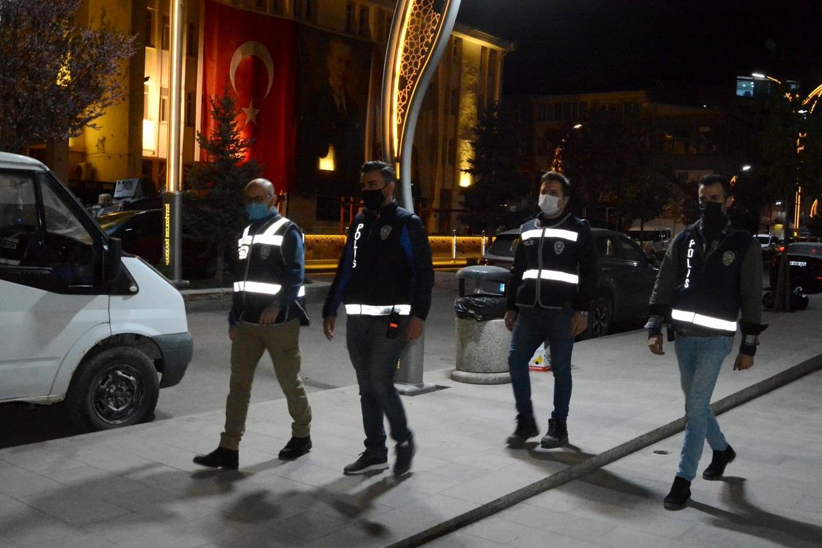 Son dakika haber | Hakkari\'de polis tedbirleri elden bırakmıyor