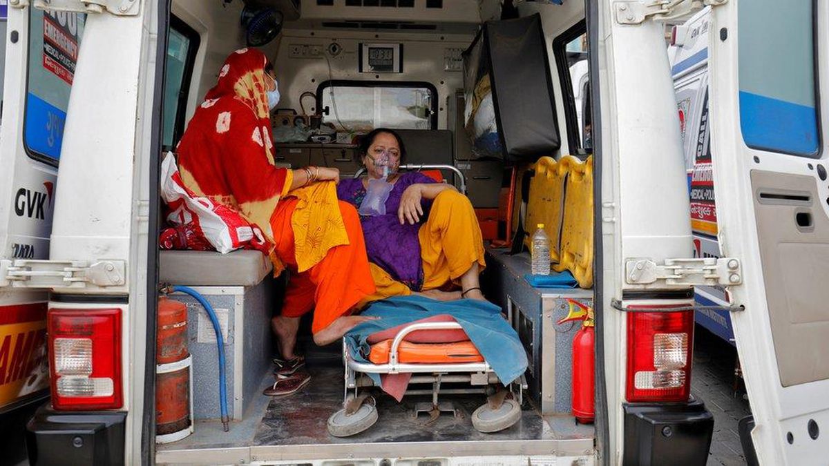 Hindistan - Hastanelerden acil durum uyarısı: Oksijen olmadığı için Covid hastalarımız ölüyor
