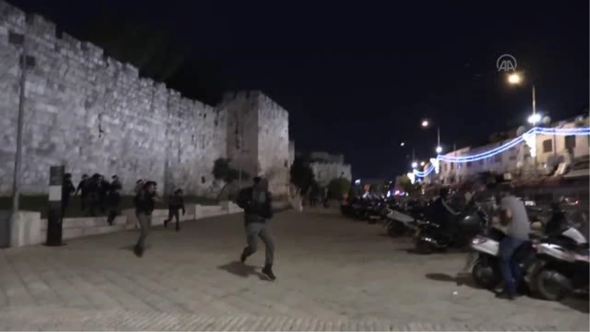 İsrail polisi yine Doğu Kudüs\'te Filistinlilere müdahale etti: 20 yaralı