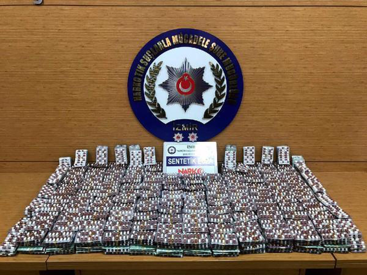 İzmir\'de 35 bin sentetik hap ele geçirildi
