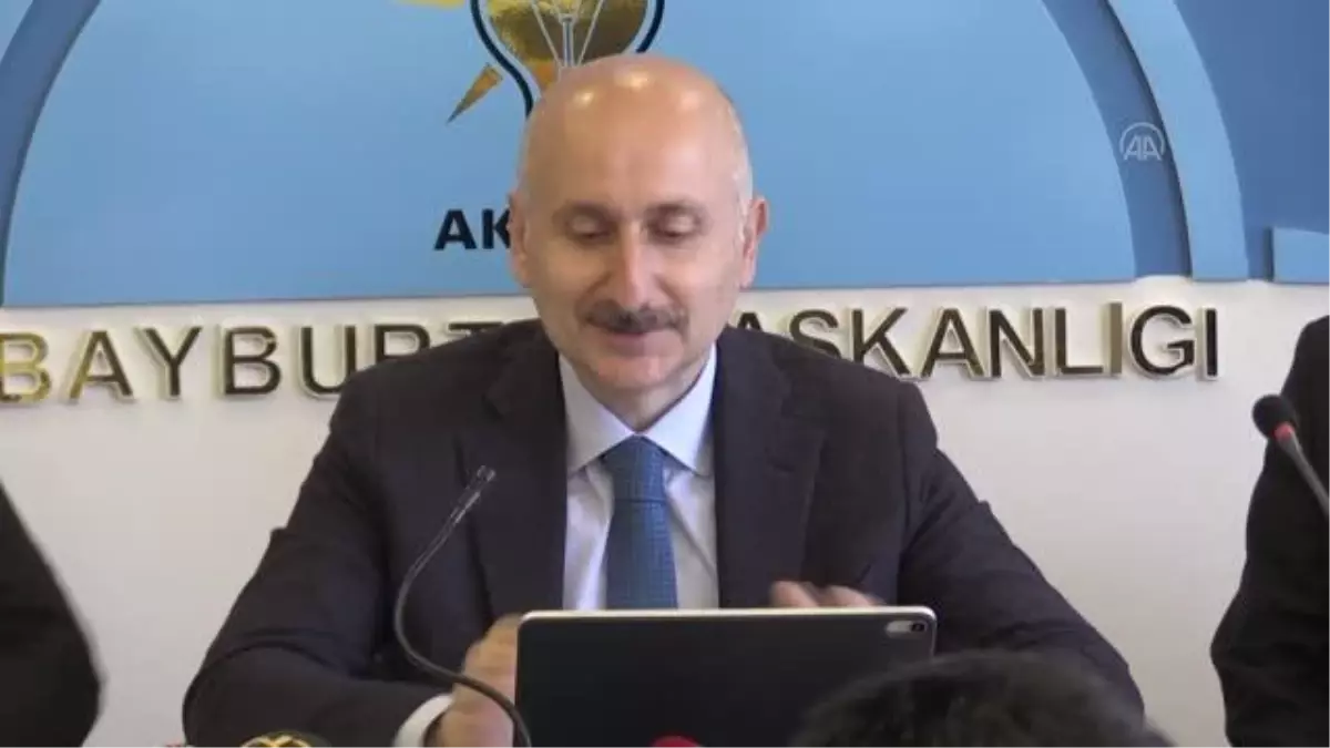 Karaismailoğlu: "Bu büyük işlerin her biri, gelecek nesillere güçlü bir ekonomi ve ilelebet bağımsız bir yaşam bırakmak isteyen devlet aklının...