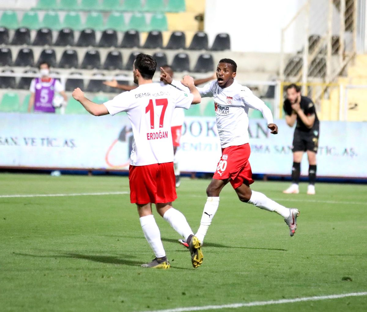 Kayode gol sayısını 4 yaptı