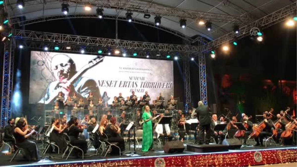 Mersin Devlet Opera ve Balesi, halk ozanı Neşet Ertaş\'ın sevilen türkülerini senfonik yorumladı