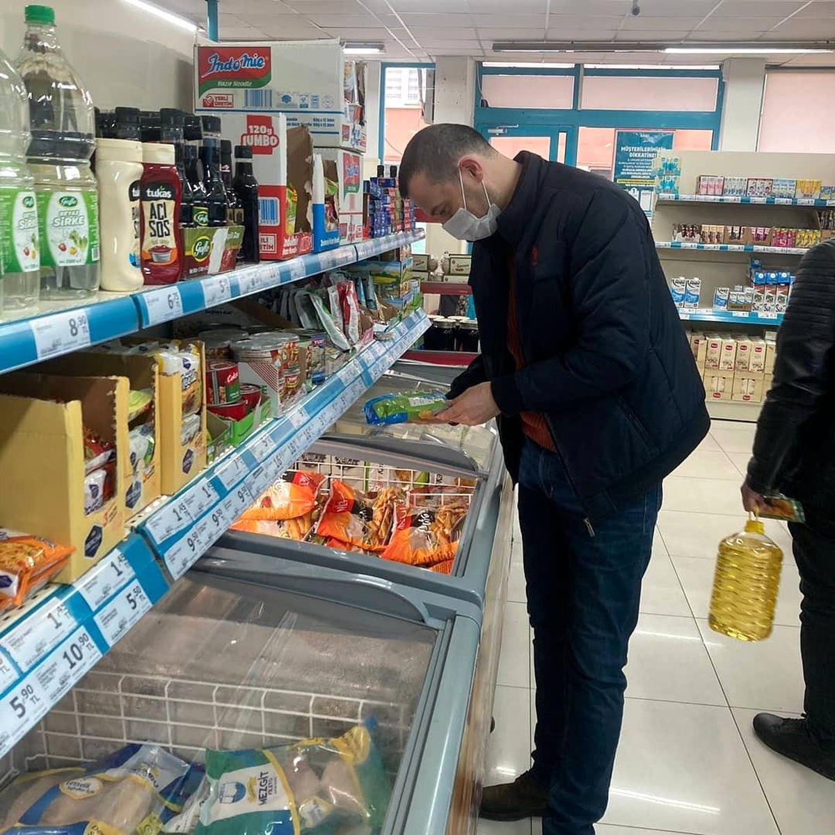 Sokağa çıkma yasağında toplu tüketim yerleri denetlendi