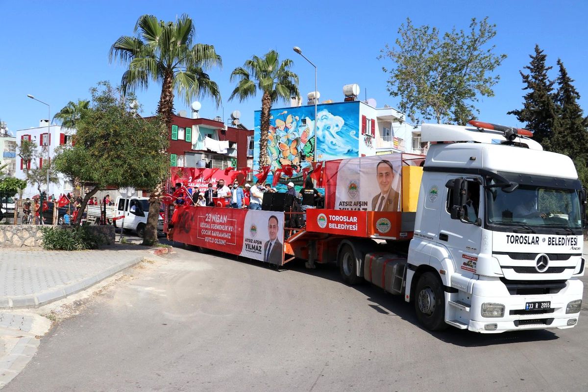 Toroslar\'da mahalleler bayram yerine döndü