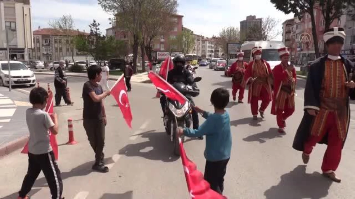 Aksaray Belediyesinden kısıtlamada evde kalan vatandaşlar için mehter konseri