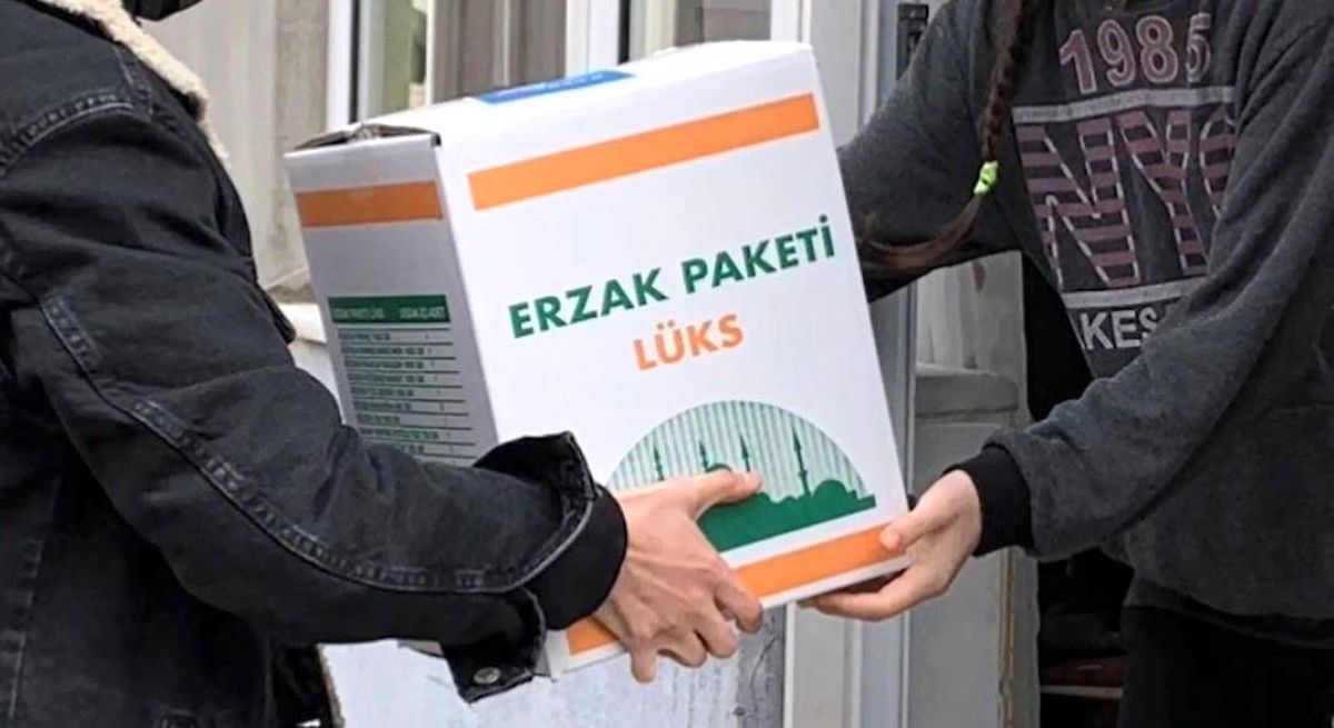 Altınova Belediyesinden Ramazan\'da ihtiyaç sahiplerine gıda yardımı