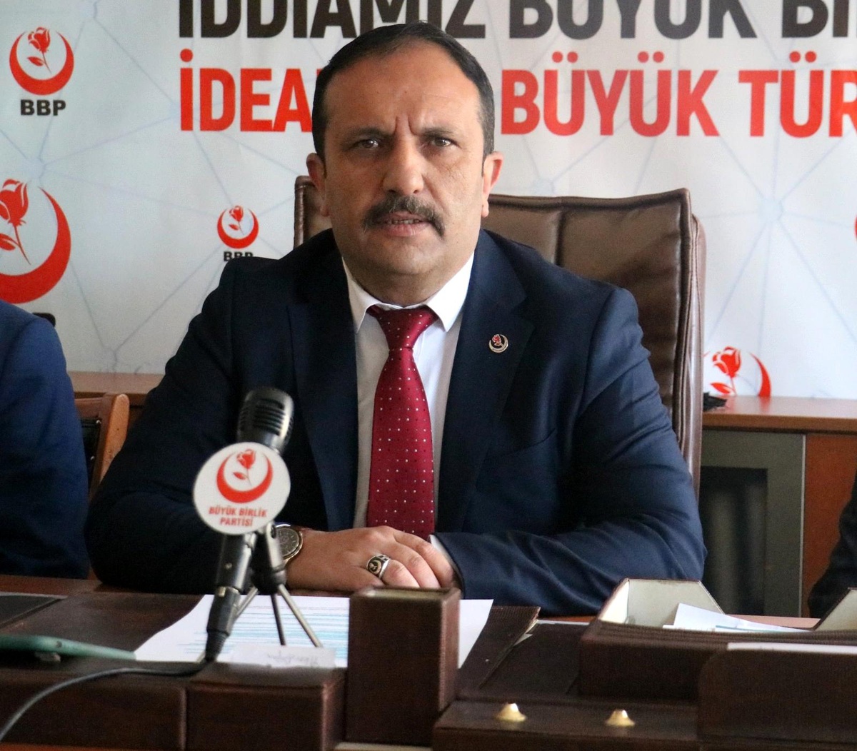 Bulut; "Soykırım görmek isteyenler kanlı tarihlerine baksın"