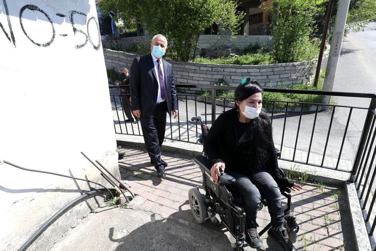 Engelli vatandaşın sorununa belediye ekiplerinden çözüm