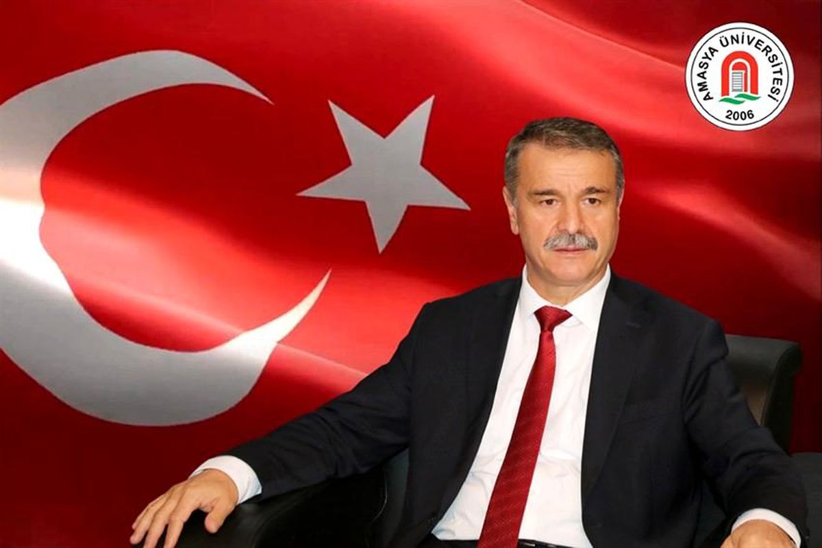 Rektör Elmacı: "Biden\'ın 1915 olaylarını \'soykırım\' olarak nitelemesi tarihi bir yalan"
